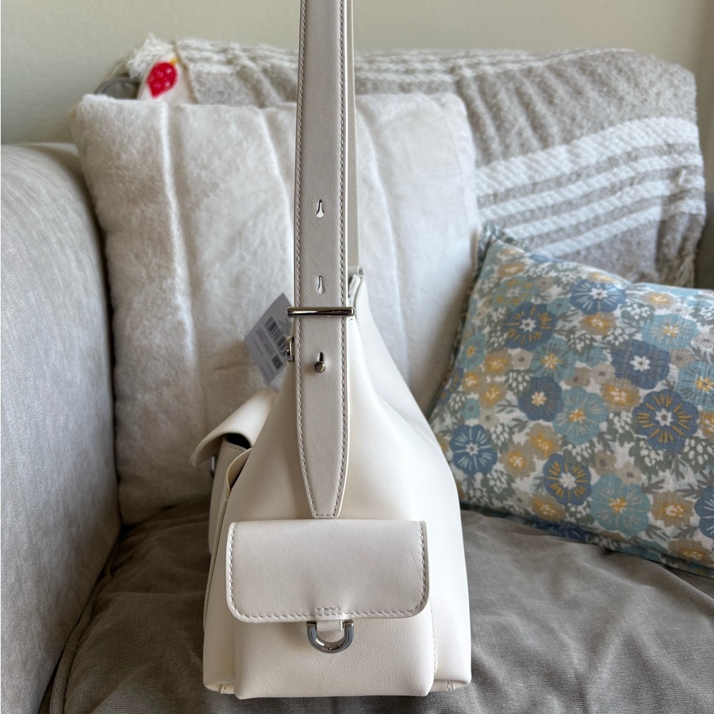 Kate Spade Cargo Shoulder Bag in White - Picture 4 of 10